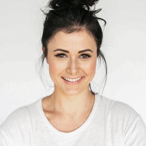 Lara M.